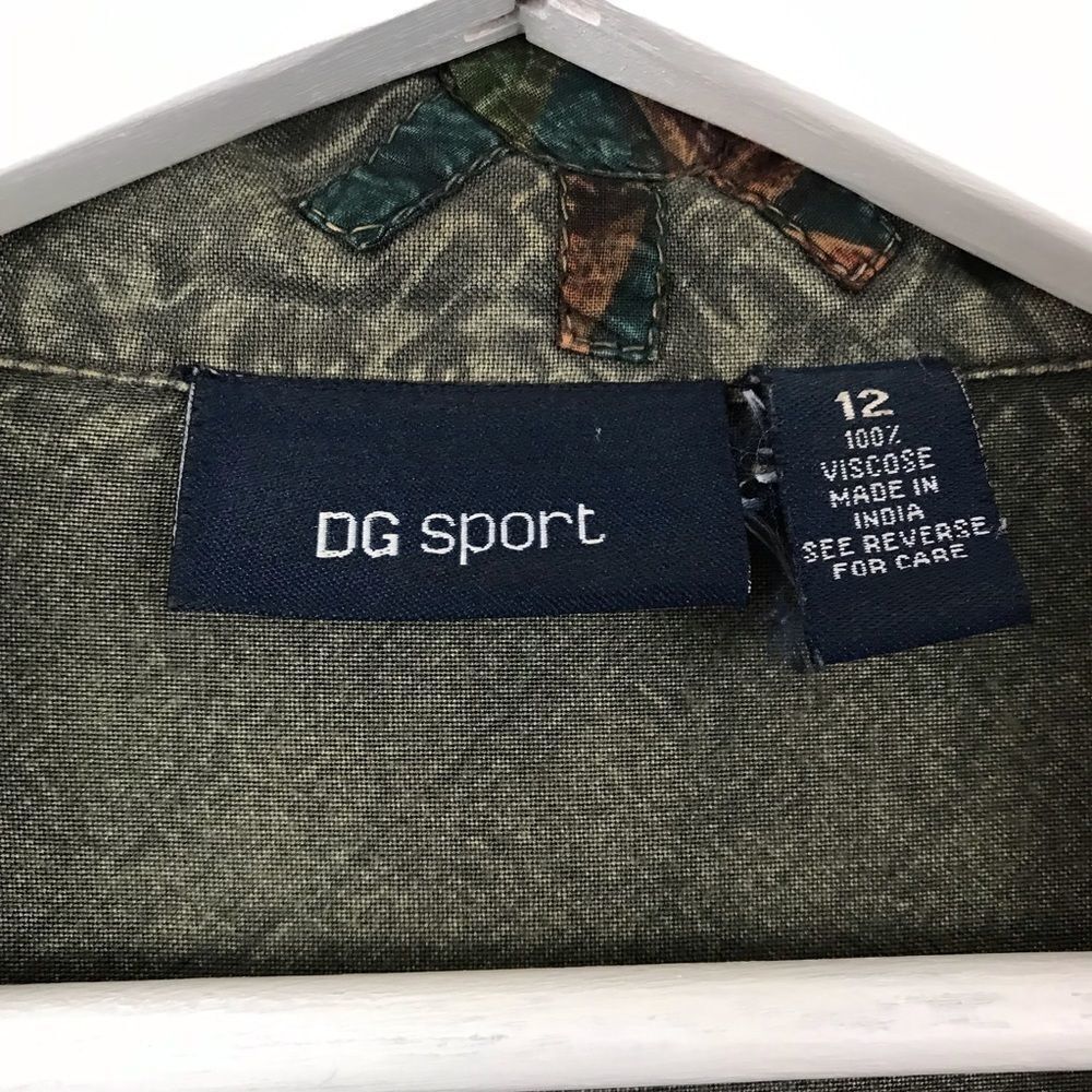 DG Sport women’s 2-piece light jacket & tank. Size 12 - Picture 8 of 16
